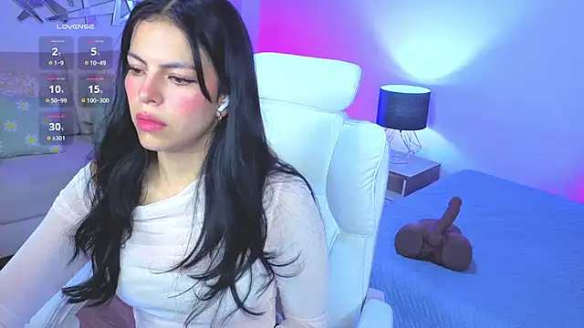 Snapshot of Eliie_Ruizz chatting on February 13, 2026, 4:34 am Eliie Ruizz online show from February 13, 2026, 4:34 am