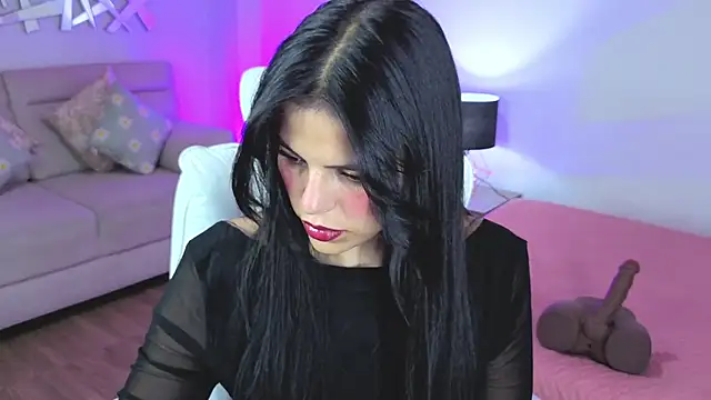 Eliie Ruizz online show from May 16, 2026, 4:44 am