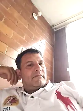 Snapshot of RogueTraveler chatting on March 2, 2025, 10:13 pm RogueTraveler online show from March 2, 2025, 10:13 pm