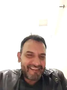 Snapshot of RogueTraveler chatting on February 11, 2025, 9:35 pm RogueTraveler online show from February 11, 2025, 9:35 pm