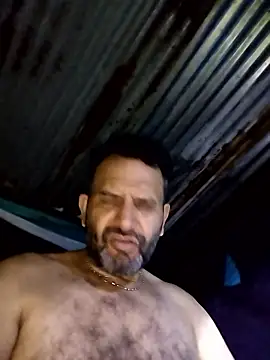 Snapshot of RogueTraveler chatting on January 10, 2026, 3:24 am RogueTraveler online show from January 10, 2026, 3:24 am