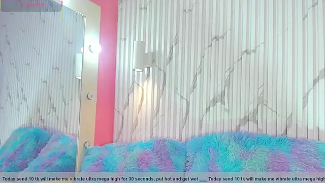 Snapshot of valentina_lux chatting on October 20, 2025, 7:14 pm valentina lux online show from October 20, 2025, 7:14 pm