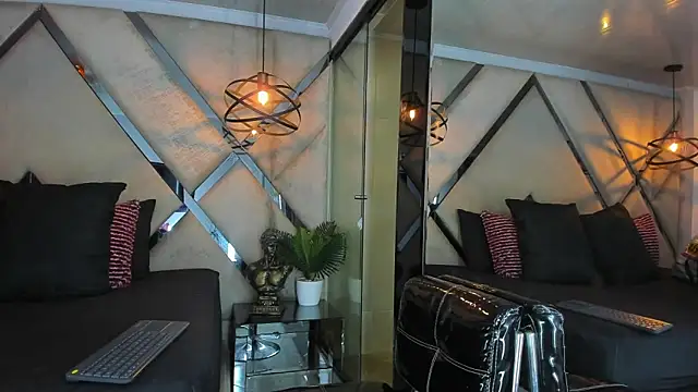 Snapshot of Liah_Grey8 chatting on February 22, 2026, 9:38 pm Liah Grey8 online show from February 22, 2026, 9:38 pm