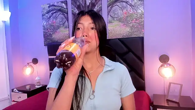 Snapshot of KimberlyVillaLobos chatting on February 22, 2025, 11:46 am KimberlyVillaLobos online show from February 22, 2025, 11:46 am