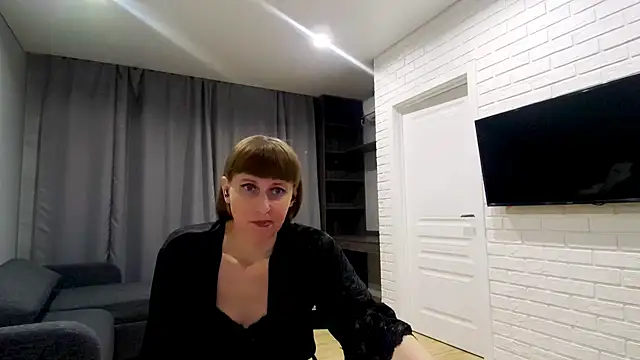 Snapshot of Daniella_Lorente chatting on May 7, 2026, 8:23 pm Daniella Lorente online show from May 7, 2026, 8:23 pm