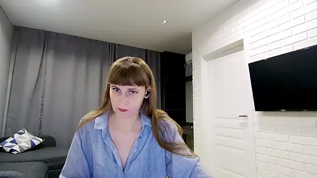 Daniella Lorente online show from January 11, 2026, 3:35 am