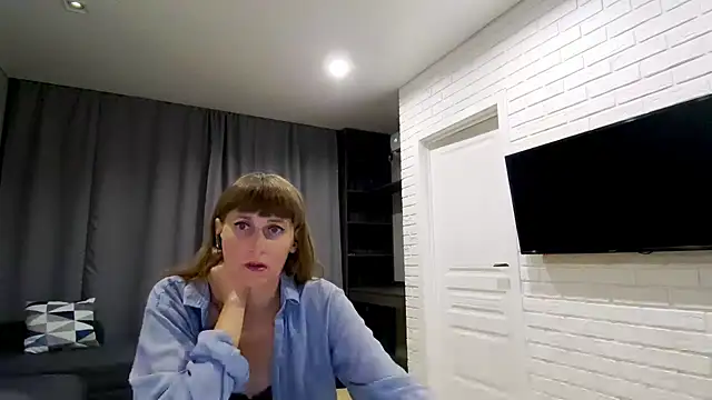 Snapshot of Daniella_Lorente chatting on July 24, 2026, 1:12 am Daniella Lorente online show from July 24, 2026, 1:12 am