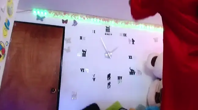 Snapshot of goddess_BigassCock chatting on February 23, 2025, 2:40 am goddess BigassCock online show from February 23, 2025, 2:40 am
