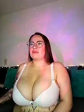 soofy   online show from May 24, 2026, 4:56 am
