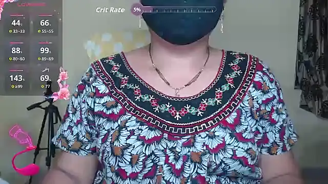 Snapshot of Queen_sakshi chatting on October 3, 2025, 6:09 pm Queen sakshi online show from October 3, 2025, 6:09 pm