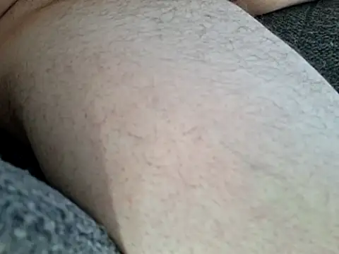 Snapshot of Frankdick01 chatting on April 1, 2026, 10:07 pm Frankdick01 online show from April 1, 2026, 10:07 pm