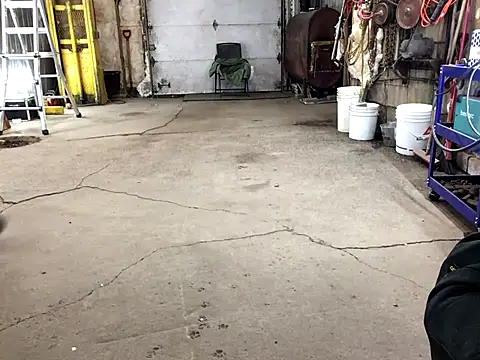 Frankdick01 online show from November 10, 2025, 1:21 am