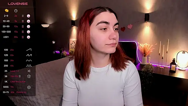 hannacheekss  online show from February 25, 2026, 2:01 am