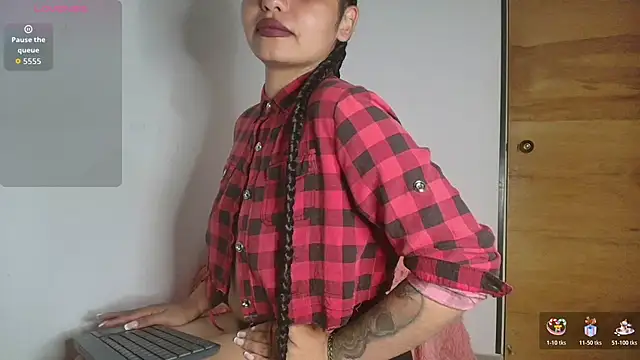 Dailyn Adams online show from November 19, 2025, 6:13 am