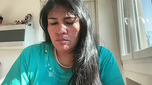 MashaCL online show from April 16, 2026, 7:42 am