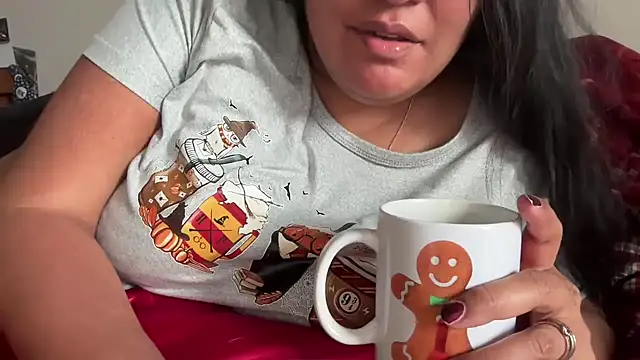 MashaCL online show from December 17, 2025, 10:09 am