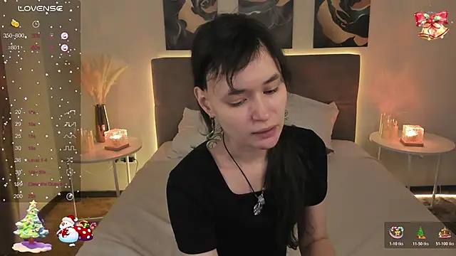 Snapshot of Emily_Strikeee chatting on January 11, 2026, 9:38 am Emily Strikeee online show from January 11, 2026, 9:38 am