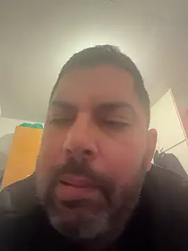 Snapshot of Johnny-Dicker_ chatting on January 13, 2026, 10:46 pm Johnny-Dicker online show from January 13, 2026, 10:46 pm