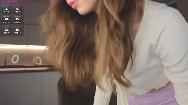 Snapshot of KellyAdderiy chatting on February 17, 2026, 3:15 am KellyAdderiy online show from February 17, 2026, 3:15 am