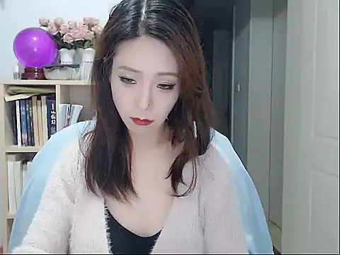 SuSushi728 online show from November 6, 2025, 3:27 pm