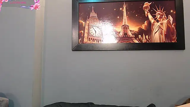Snapshot of JennieRosse chatting on February 25, 2025, 12:49 pm JennieRosse online show from February 25, 2025, 12:49 pm
