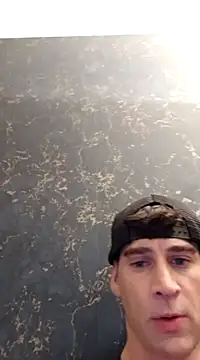 Snapshot of ElyasMatt chatting on January 18, 2025, 3:09 am ElyasMatt online show from January 18, 2025, 3:09 am