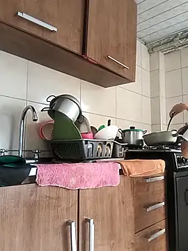 Tefannyy  online show from April 3, 2026, 6:14 pm