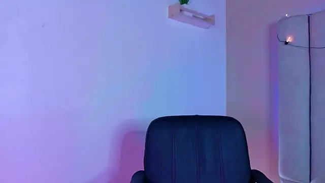 ChanelAdamss  online show from November 10, 2025, 3:11 am