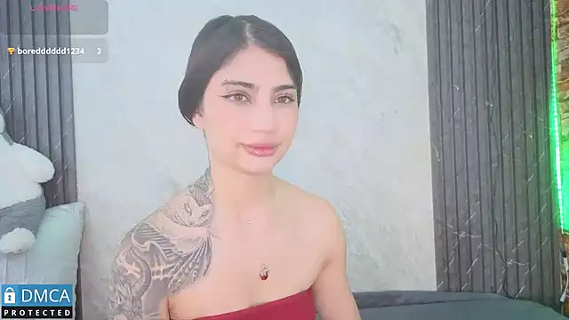 Snapshot of SolBeaumont1 chatting on October 29, 2025, 7:35 pm SolBeaumont1 online show from October 29, 2025, 7:35 pm