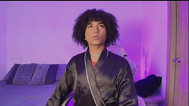 Ambar Collingg online show from November 18, 2025, 3:37 pm