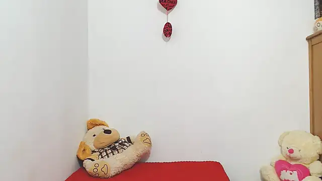 ariellth online show from November 12, 2025, 9:51 pm