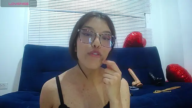 Snapshot of _lucysmith chatting on March 12, 2025, 6:18 am lucysmith online show from March 12, 2025, 6:18 am