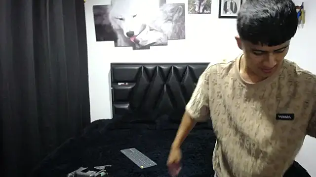 Snapshot of The__Rodriguez chatting on April 9, 2026, 2:45 pm The Rodriguez online show from April 9, 2026, 2:45 pm