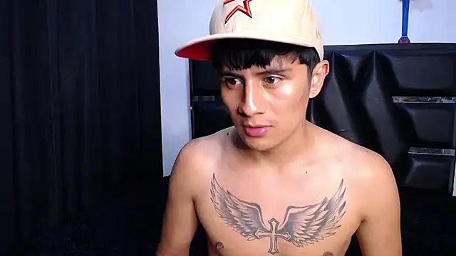 Snapshot of The__Rodriguez chatting on April 2, 2026, 3:24 am The Rodriguez online show from April 2, 2026, 3:24 am