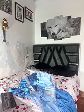 Snapshot of The__Rodriguez chatting on December 17, 2025, 4:34 pm The Rodriguez online show from December 17, 2025, 4:34 pm