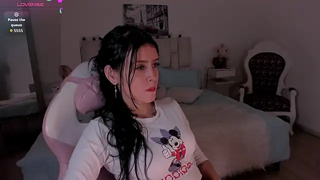 Snapshot of yenny_garcia chatting on March 24, 2026, 3:01 pm yenny garcia online show from March 24, 2026, 3:01 pm