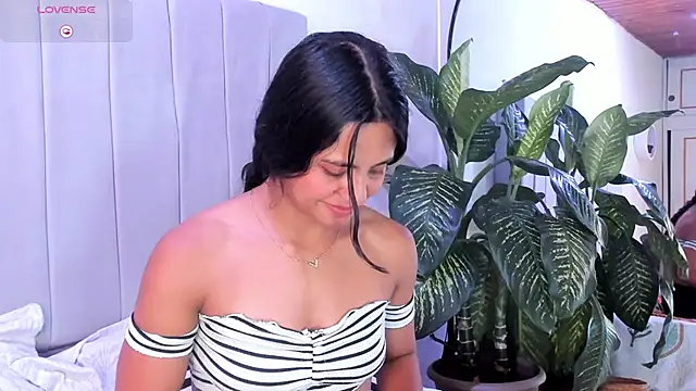 Snapshot of Mindy_sweety chatting on March 7, 2025, 7:49 pm Mindy sweety online show from March 7, 2025, 7:49 pm