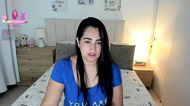 Snapshot of Zara_Sparkle chatting on October 10, 2025, 4:13 am Zara Sparkle online show from October 10, 2025, 4:13 am