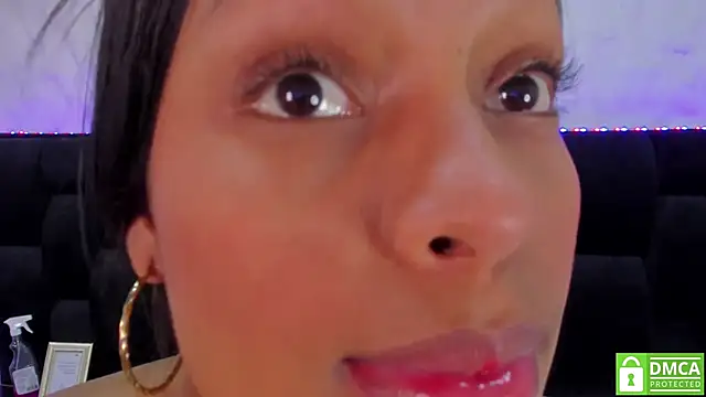 Snapshot of Kaylee_sweet_1 chatting on March 6, 2025, 6:52 am Kaylee sweet 1 online show from March 6, 2025, 6:52 am