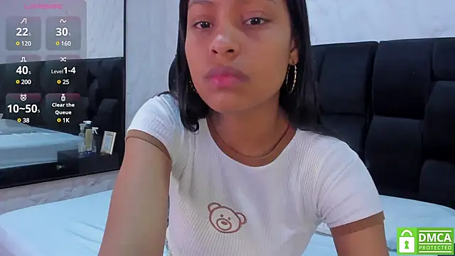 Snapshot of Kaylee_sweet_1 chatting on March 20, 2025, 3:34 am Kaylee sweet 1 online show from March 20, 2025, 3:34 am