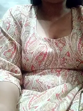 Snapshot of Hot_Babe33 chatting on January 22, 2025, 9:02 am Hot Babe33 online show from January 22, 2025, 9:02 am
