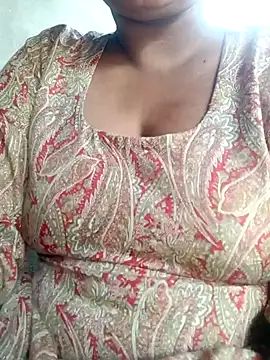 Snapshot of Hot_Babe33 chatting on February 24, 2025, 12:05 pm Hot Babe33 online show from February 24, 2025, 12:05 pm