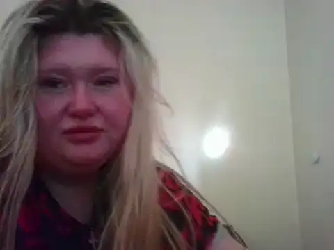 Snapshot of lilah-xo chatting on February 21, 2025, 2:39 am lilah-xo online show from February 21, 2025, 2:39 am