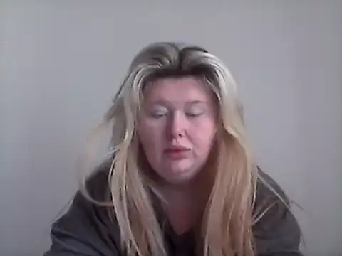 Snapshot of lilah-xo chatting on January 19, 2025, 12:06 pm lilah-xo online show from January 19, 2025, 12:06 pm