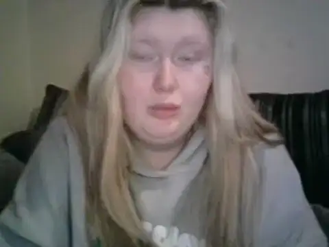 Snapshot of lilah-xo chatting on January 8, 2025, 6:31 pm lilah-xo online show from January 8, 2025, 6:31 pm