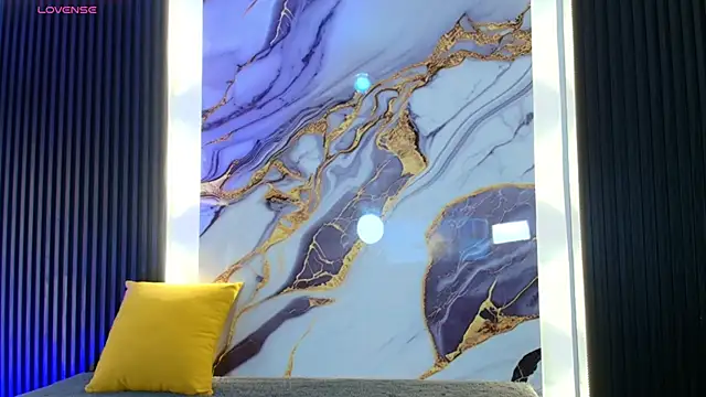 Snapshot of Lil_eva2 chatting on April 1, 2026, 7:22 pm Lil eva2 online show from April 1, 2026, 7:22 pm