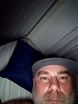 Snapshot of bluejay2891 chatting on April 10, 2026, 11:28 am bluejay2891 online show from April 10, 2026, 11:28 am