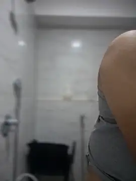 ved240 online show from December 2, 2025, 5:31 am