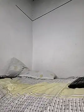 Snapshot of Cositarica_69 chatting on October 11, 2025, 12:22 am Cositarica 69 online show from October 11, 2025, 12:22 am