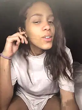 Snapshot of Cositarica_69 chatting on October 6, 2025, 11:55 am Cositarica 69 online show from October 6, 2025, 11:55 am